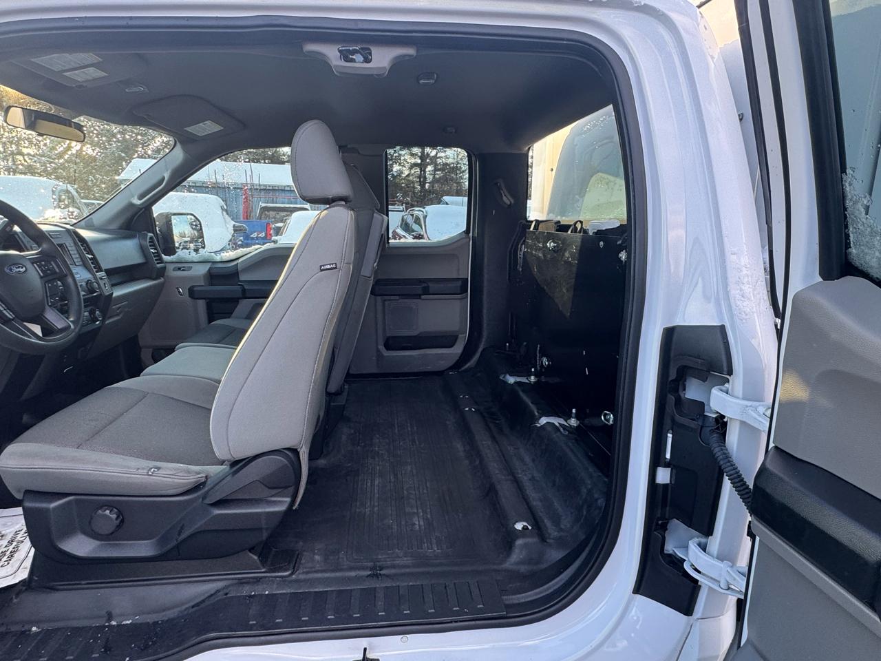 Ford F-150 XL 2WD SuperCab 8' Box 2018