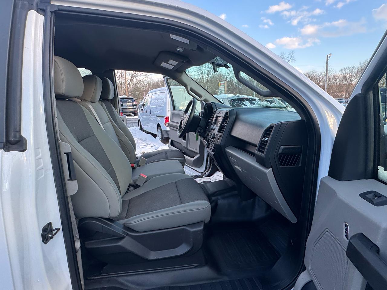 Ford F-150 XL 2WD SuperCab 8' Box 2018