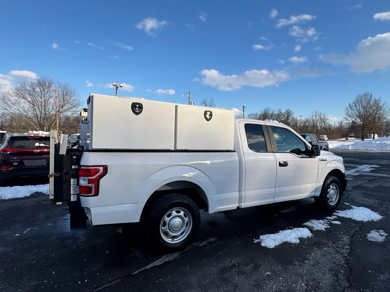 Ford F-150 XL 2WD SuperCab 8' Box 2018
