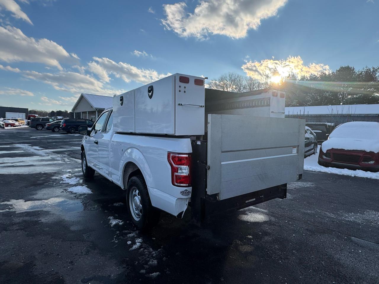 Ford F-150 XL 2WD SuperCab 8' Box 2018