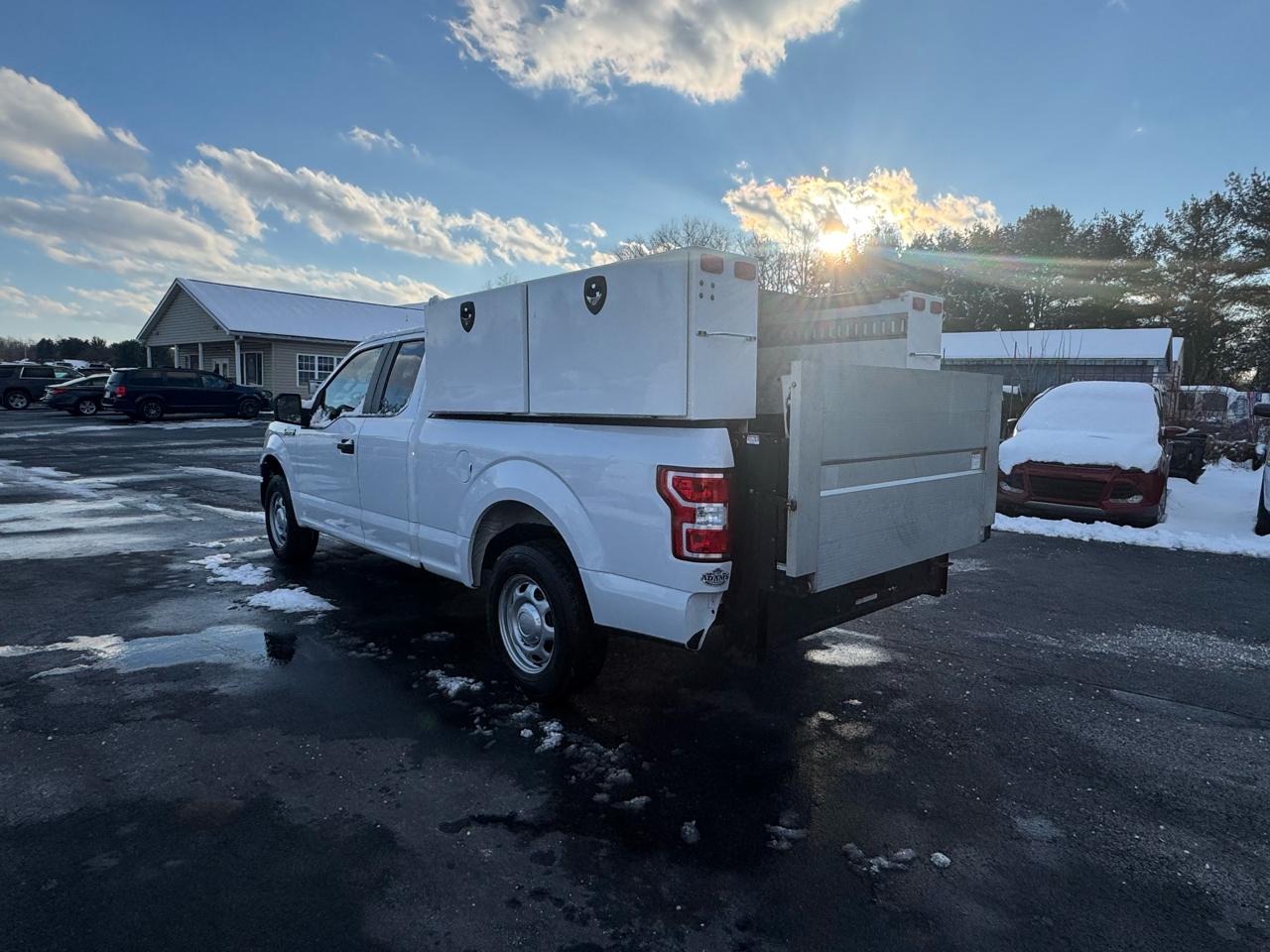 Ford F-150 XL 2WD SuperCab 8' Box 2018