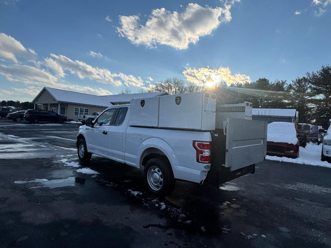 Ford F-150 XL 2WD SuperCab 8' Box 2018