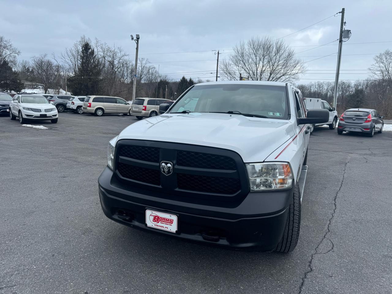 RAM 1500 4WD Quad Cab 140.5" Tradesman 2016
