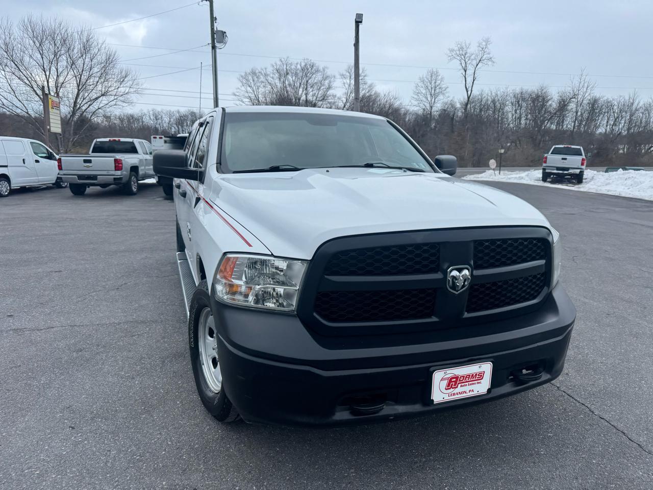 RAM 1500 4WD Quad Cab 140.5" Tradesman 2016