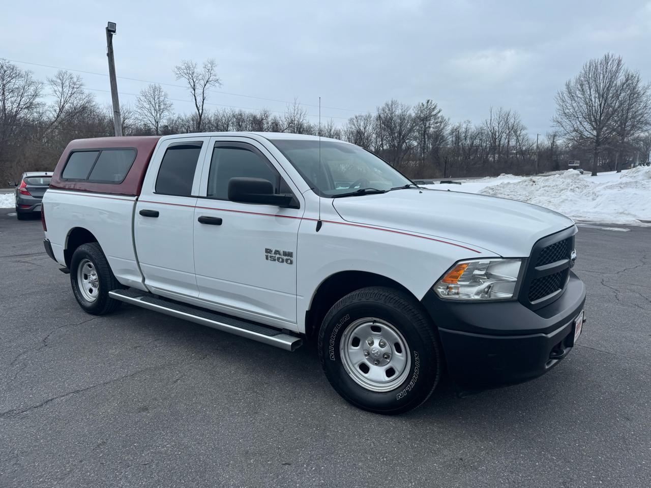 RAM 1500 4WD Quad Cab 140.5" Tradesman 2016