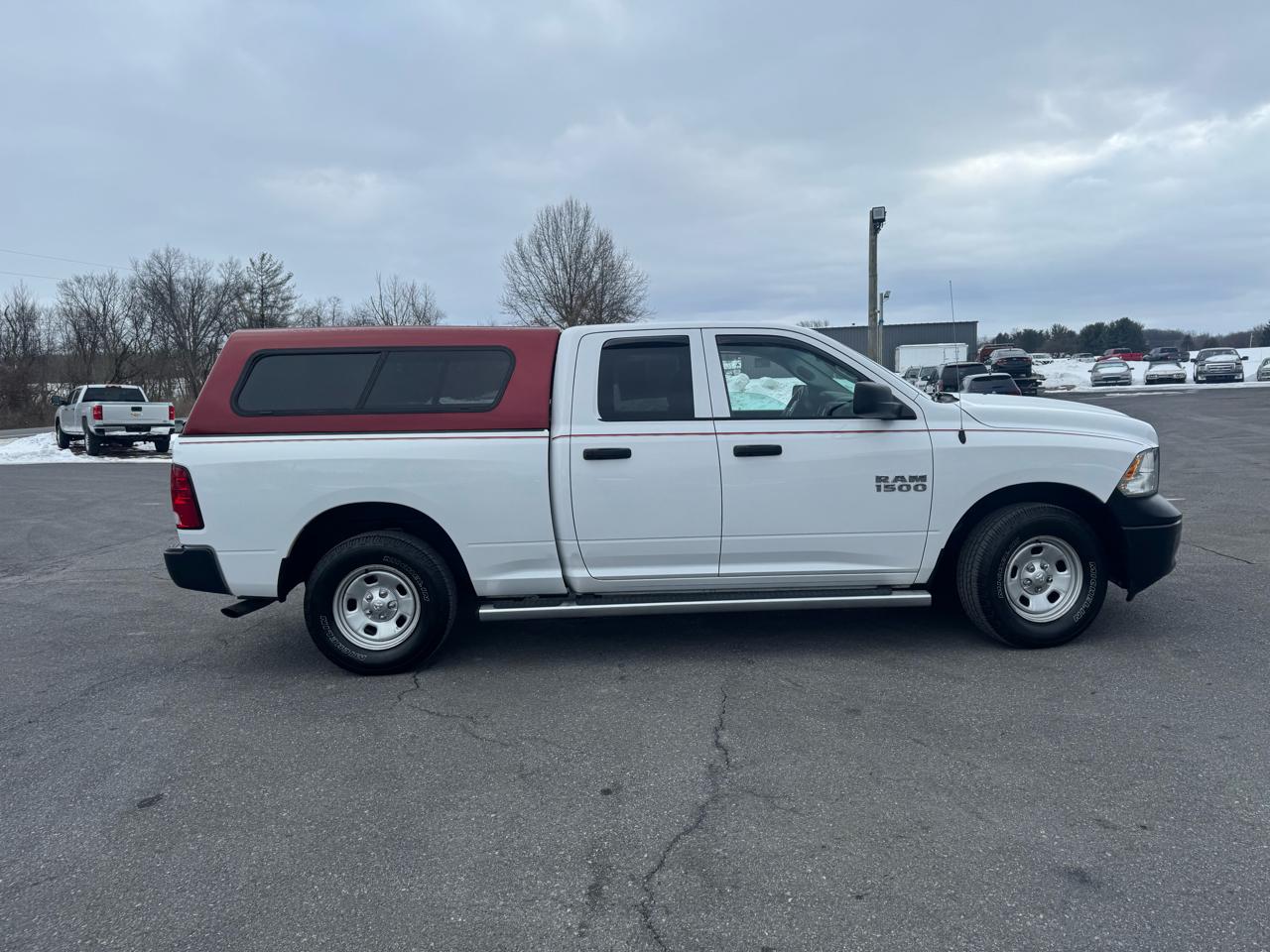 RAM 1500 4WD Quad Cab 140.5" Tradesman 2016