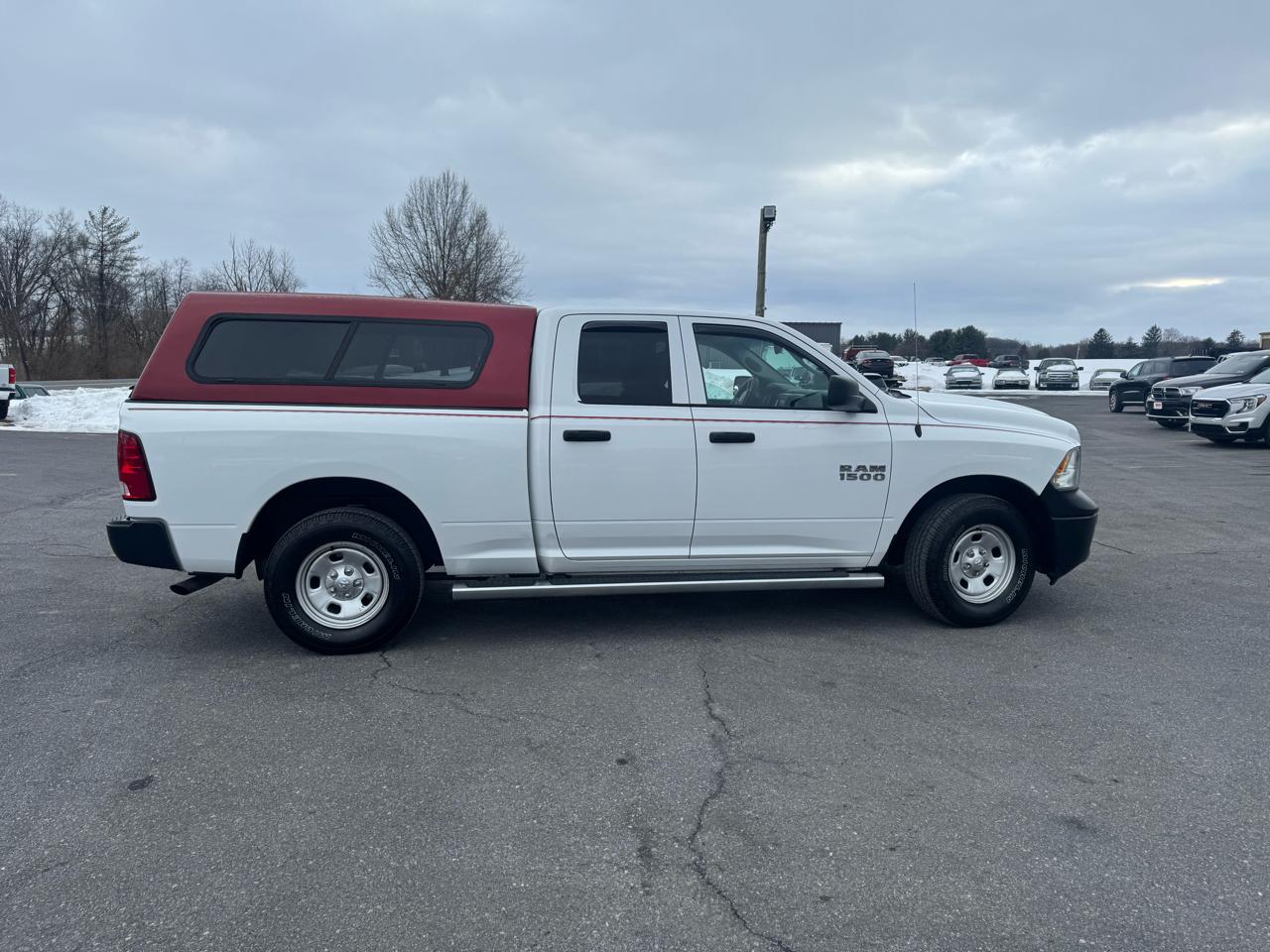 RAM 1500 4WD Quad Cab 140.5" Tradesman 2016