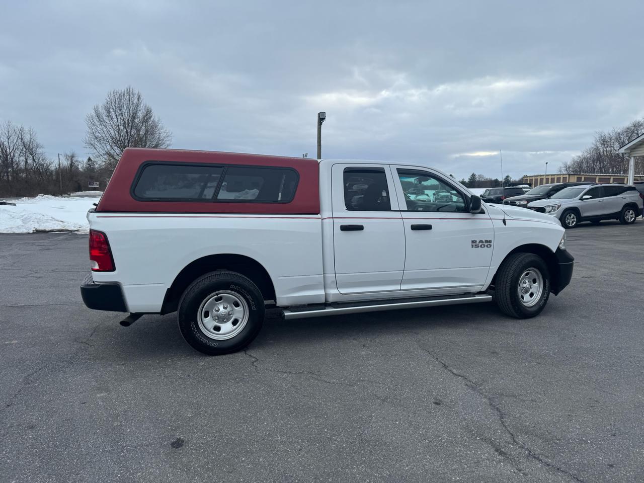 RAM 1500 4WD Quad Cab 140.5" Tradesman 2016