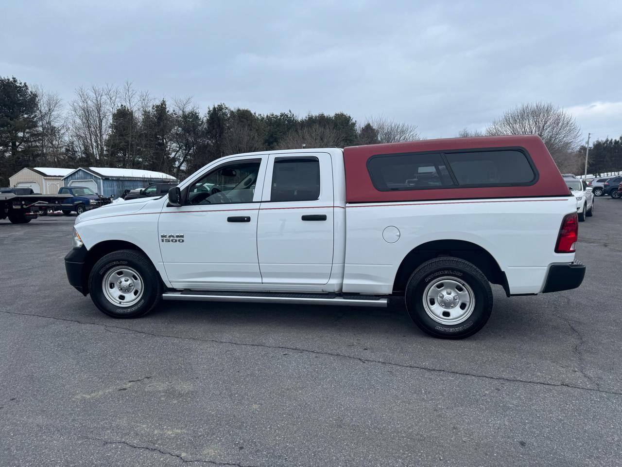 RAM 1500 4WD Quad Cab 140.5" Tradesman 2016