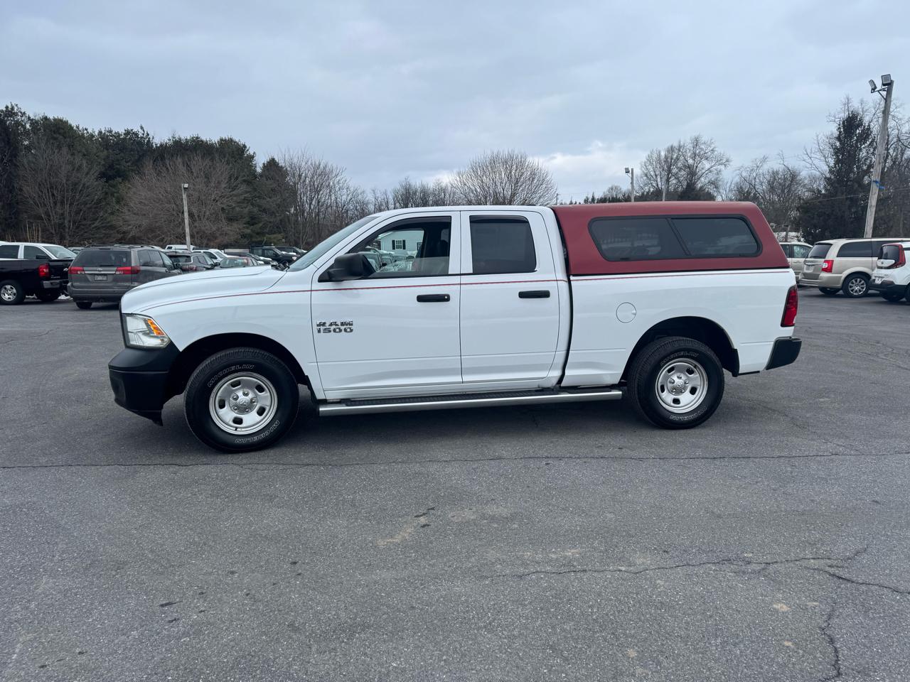 RAM 1500 4WD Quad Cab 140.5" Tradesman 2016
