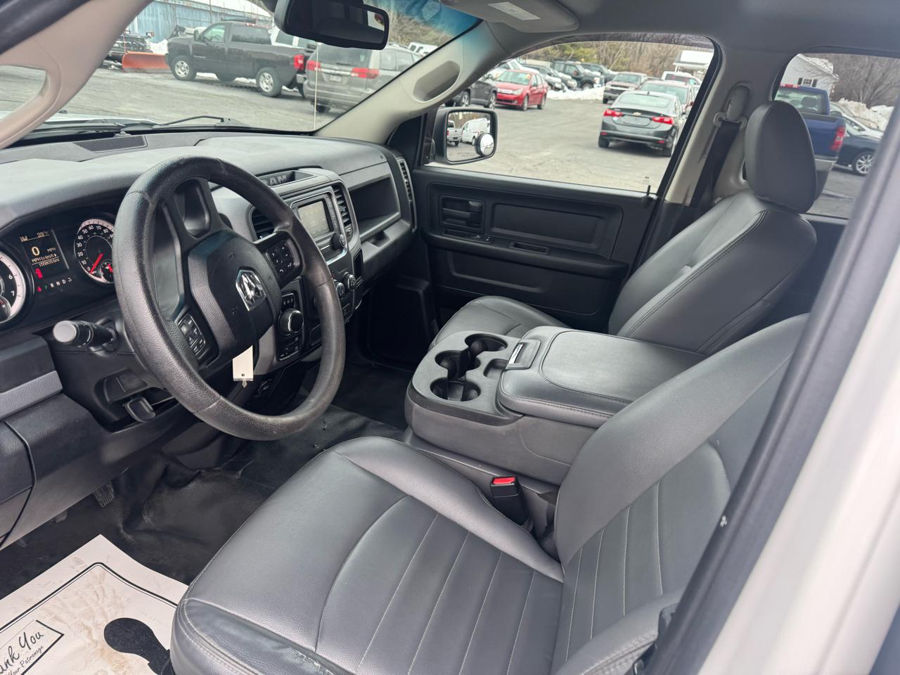 RAM 1500 4WD Quad Cab 140.5" Tradesman 2016