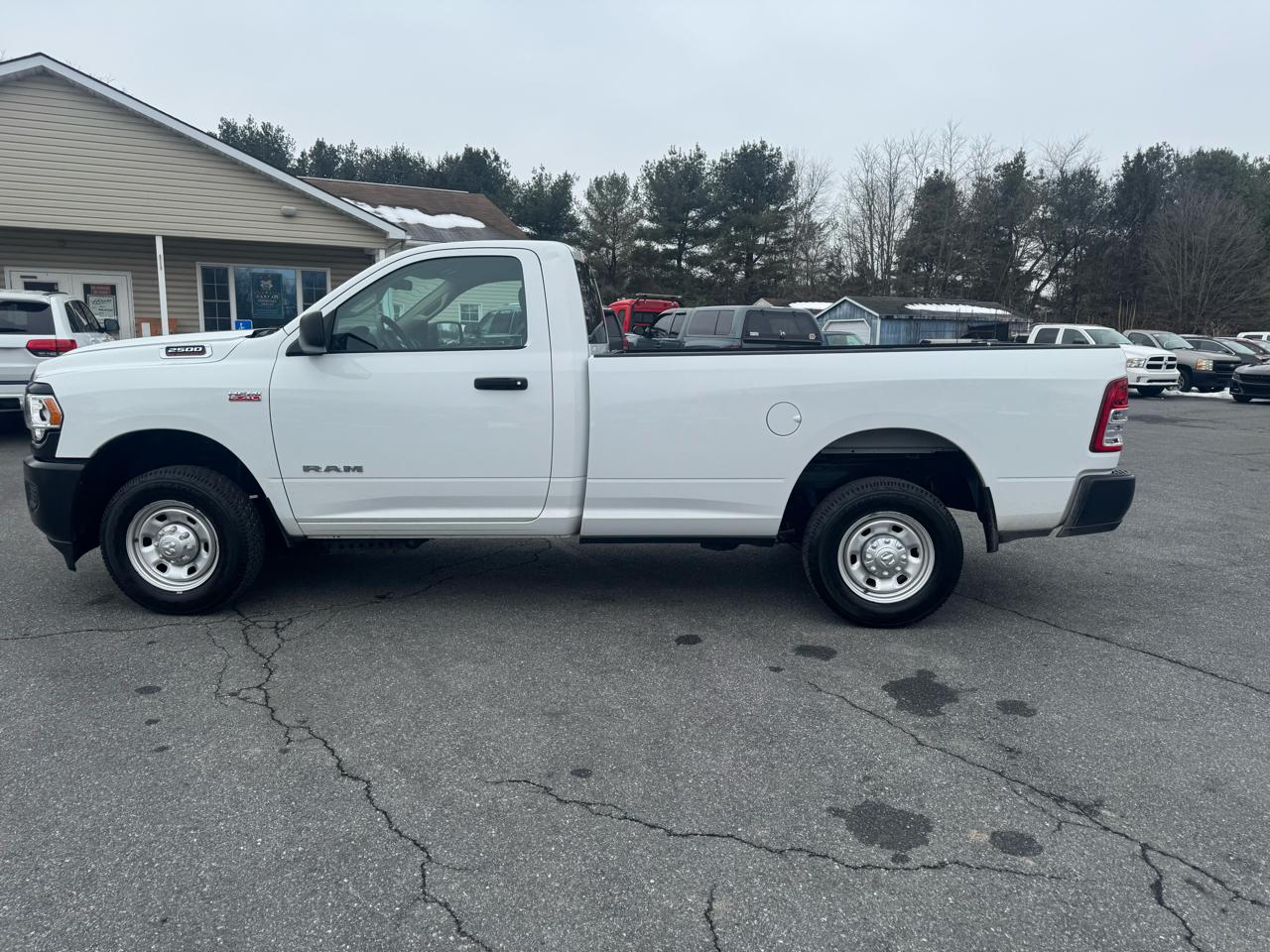 RAM 2500 Tradesman 4x2 Reg Cab 8' Box 2019