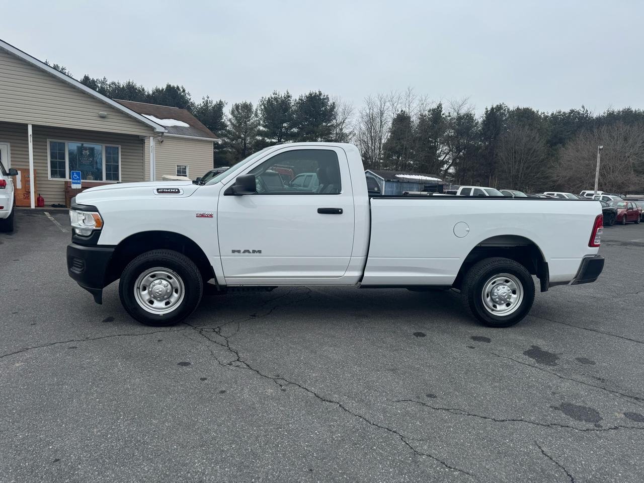 RAM 2500 Tradesman 4x2 Reg Cab 8' Box 2019