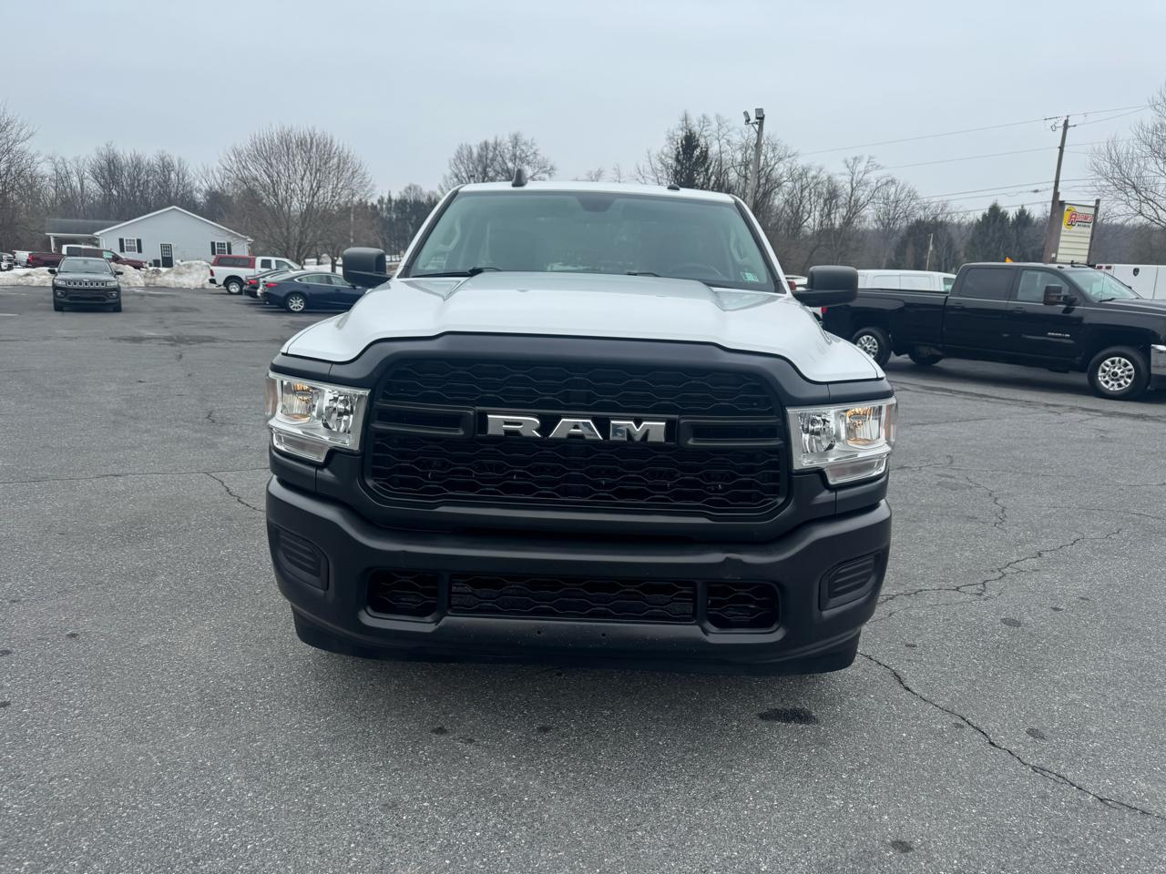 RAM 2500 Tradesman 4x2 Reg Cab 8' Box 2019