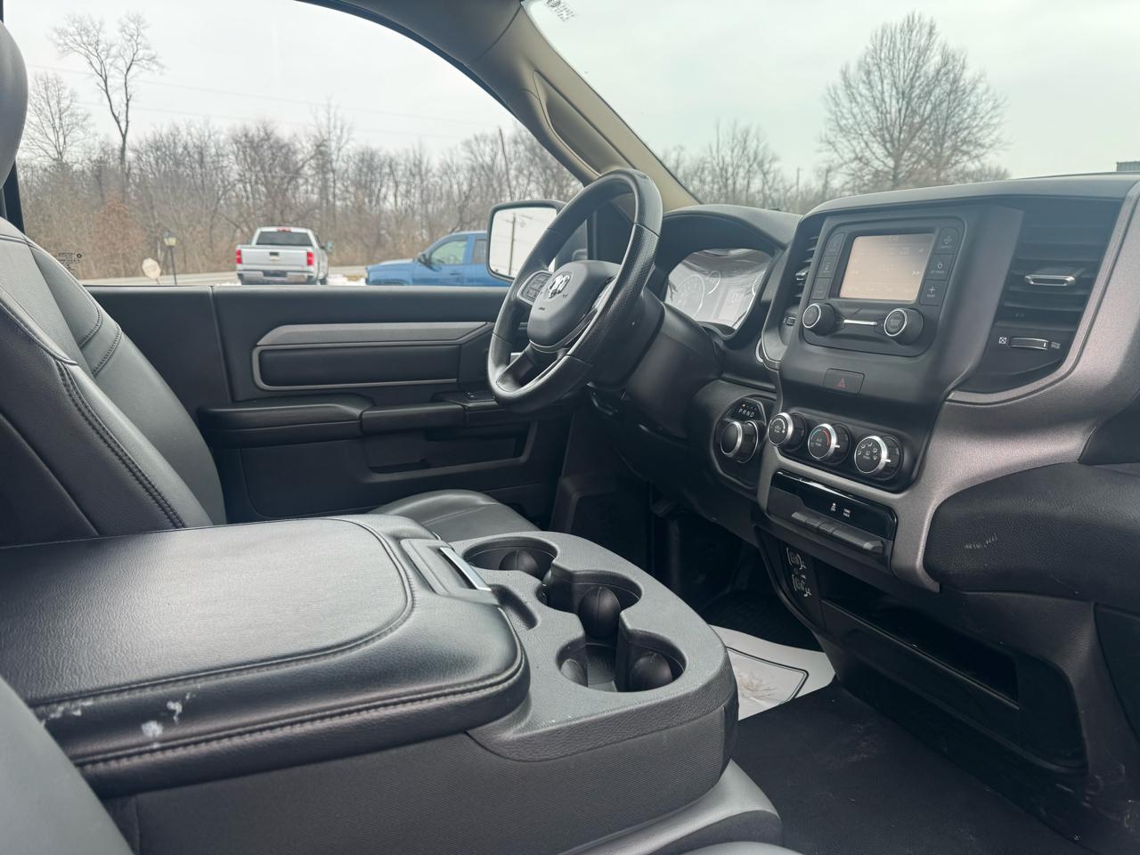 RAM 2500 Tradesman 4x2 Reg Cab 8' Box 2019