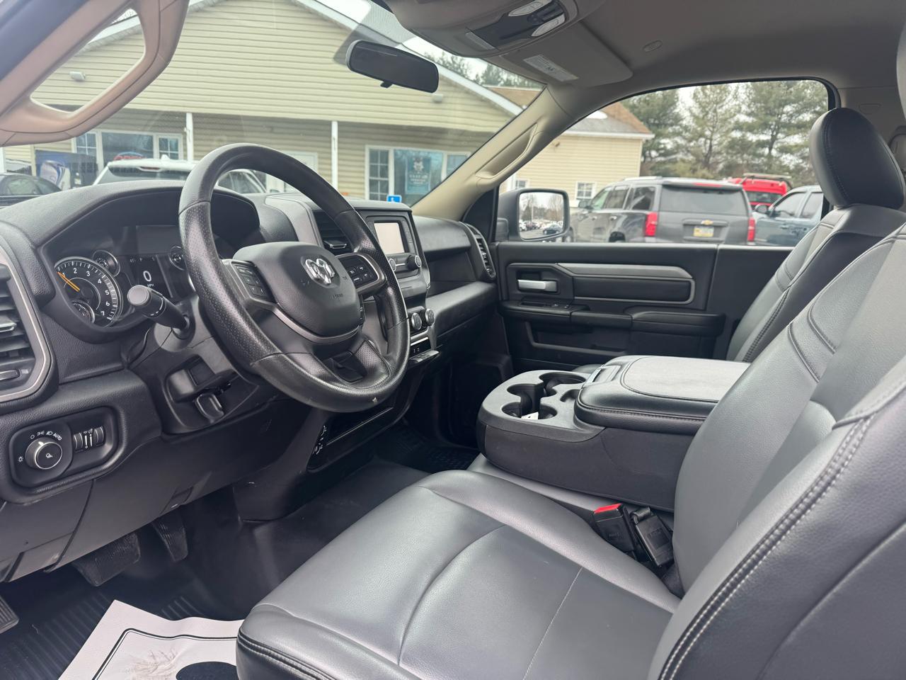 RAM 2500 Tradesman 4x2 Reg Cab 8' Box 2019