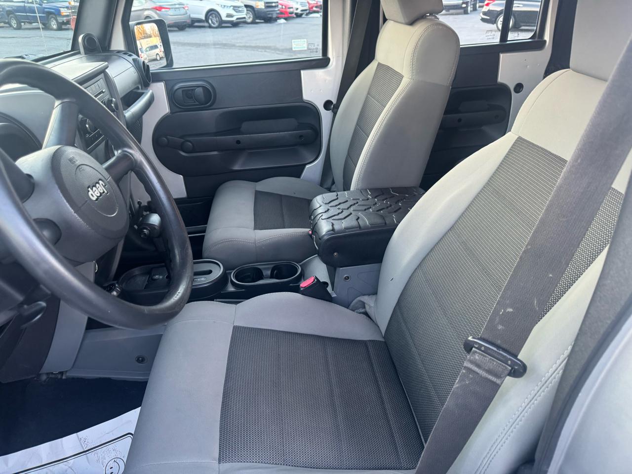 Jeep Wrangler 4WD 4dr Unlimited X 2008