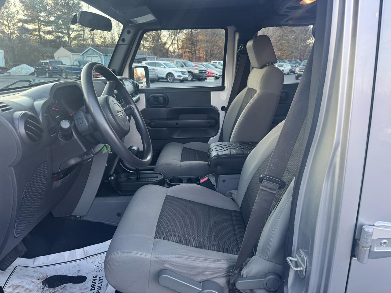 Jeep Wrangler 4WD 4dr Unlimited X 2008