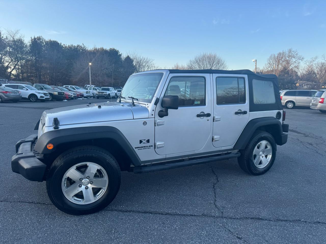 Jeep Wrangler 4WD 4dr Unlimited X 2008