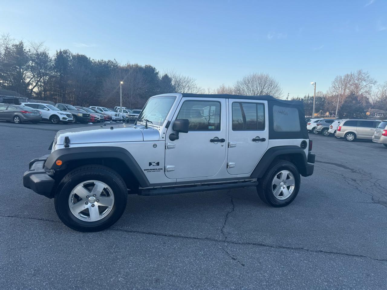 Jeep Wrangler 4WD 4dr Unlimited X 2008