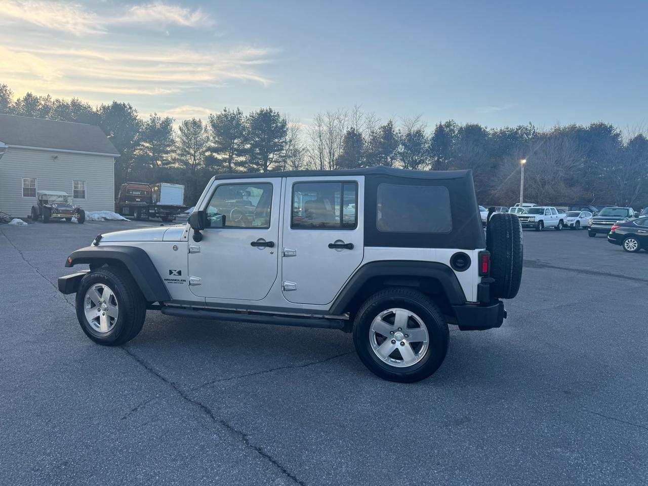 Jeep Wrangler 4WD 4dr Unlimited X 2008