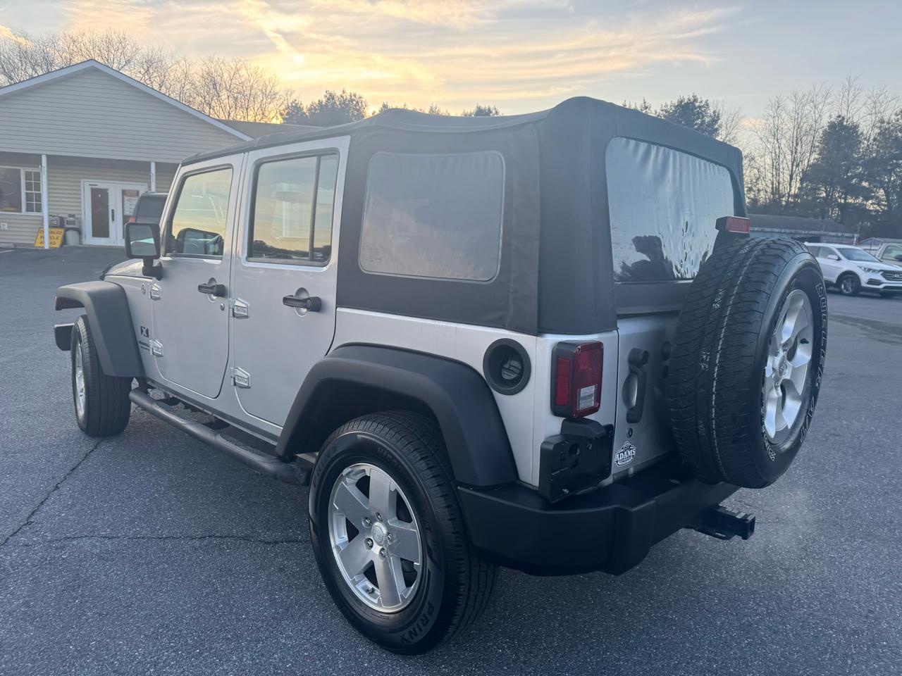 Jeep Wrangler 4WD 4dr Unlimited X 2008