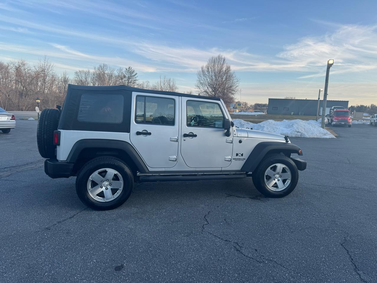 Jeep Wrangler 4WD 4dr Unlimited X 2008