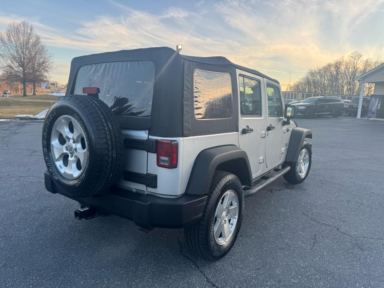 Jeep Wrangler 4WD 4dr Unlimited X 2008