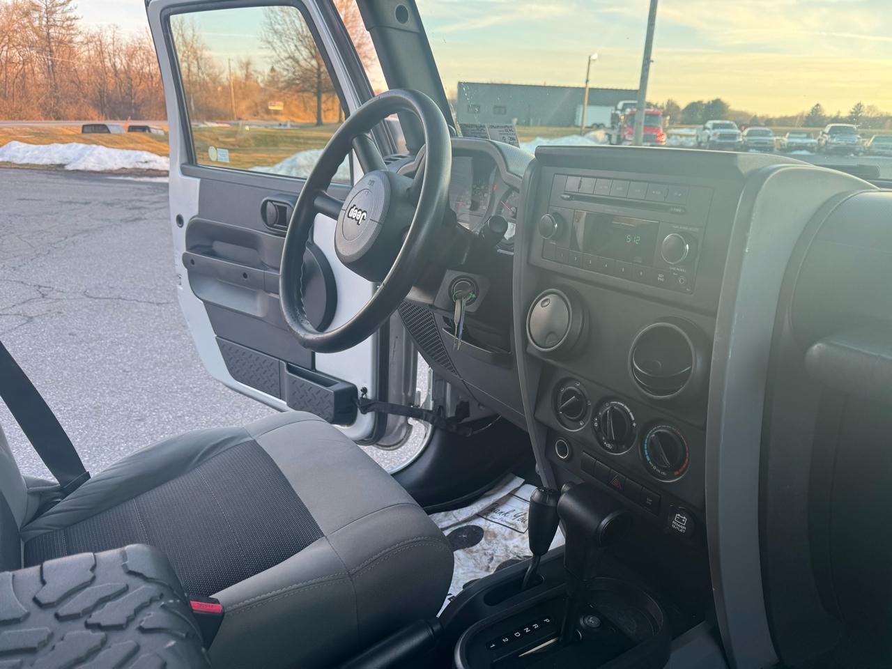 Jeep Wrangler 4WD 4dr Unlimited X 2008