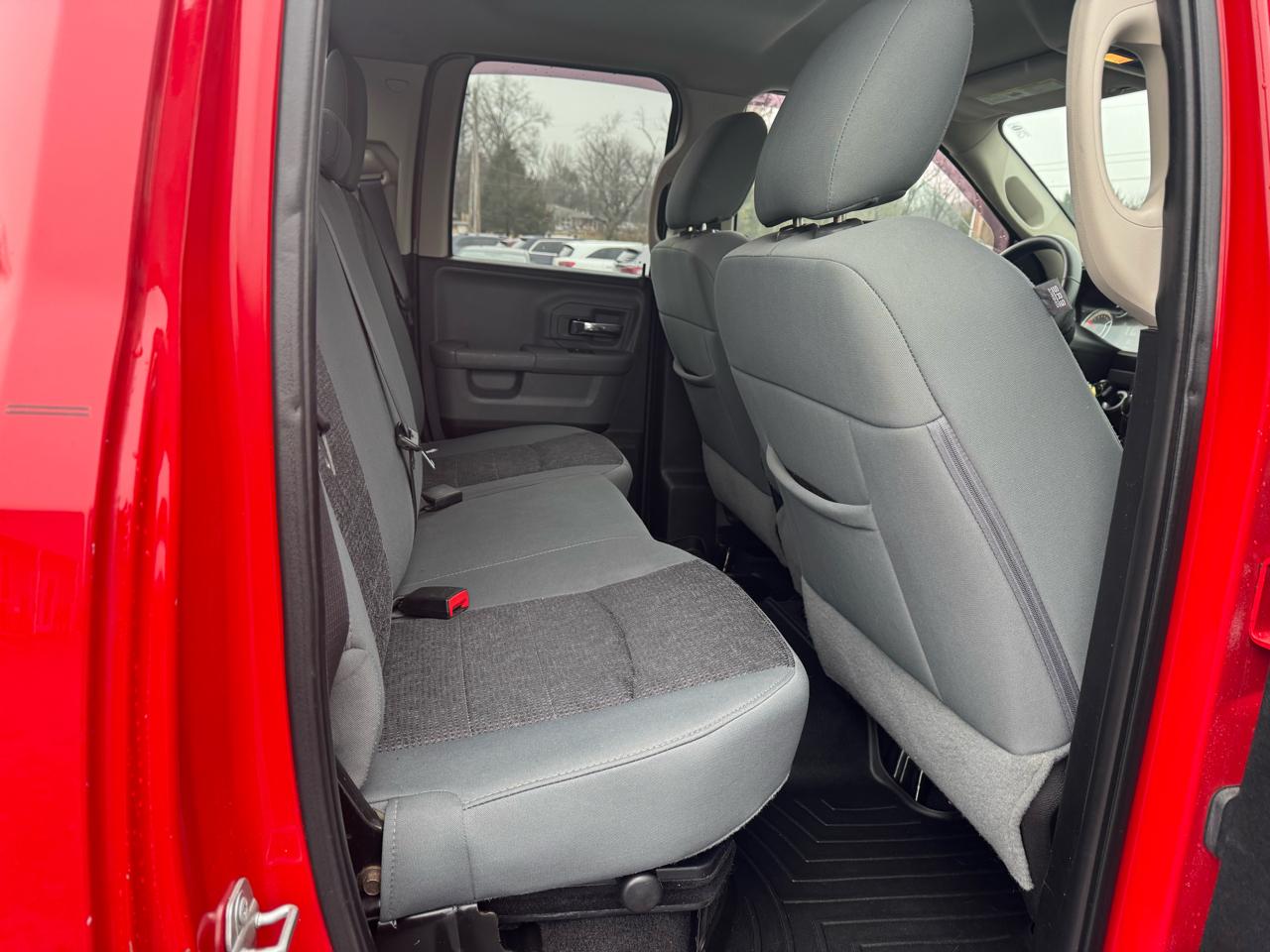 RAM 1500 Classic Warlock 4x4 Quad Cab 6'4" Box 2019