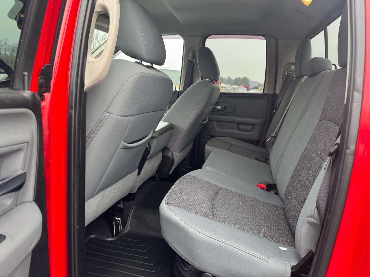 RAM 1500 Classic Warlock 4x4 Quad Cab 6'4" Box 2019