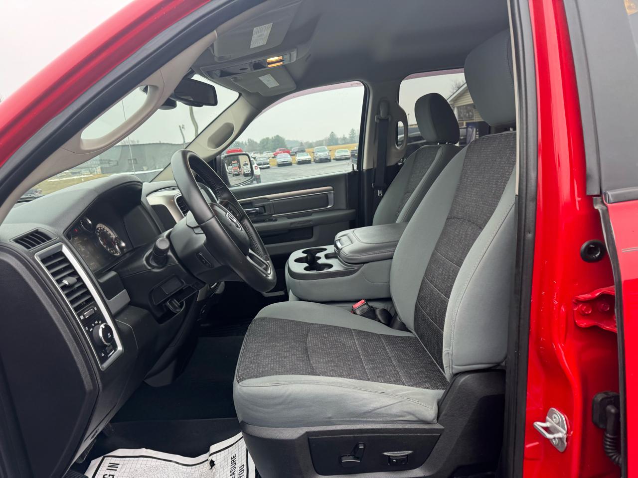 RAM 1500 Classic Warlock 4x4 Quad Cab 6'4" Box 2019