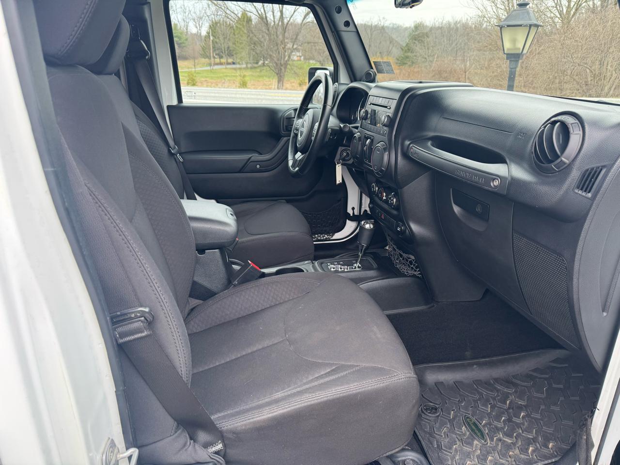 Jeep Wrangler Unlimited 4WD 4dr Sport 2014