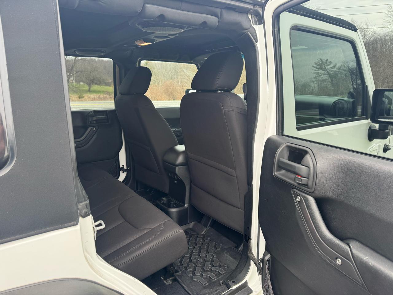 Jeep Wrangler Unlimited 4WD 4dr Sport 2014