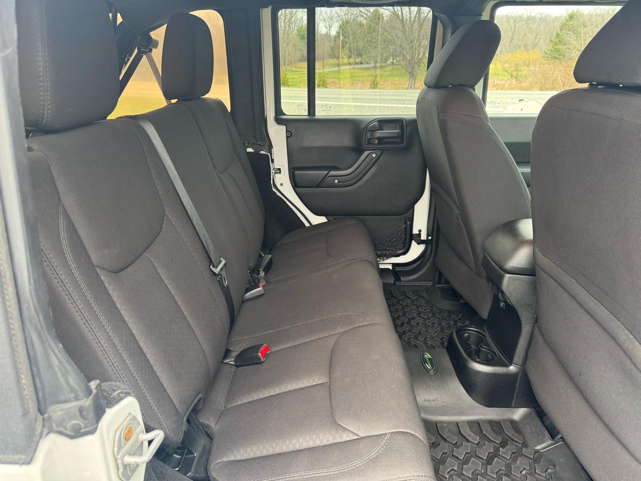 Jeep Wrangler Unlimited 4WD 4dr Sport 2014