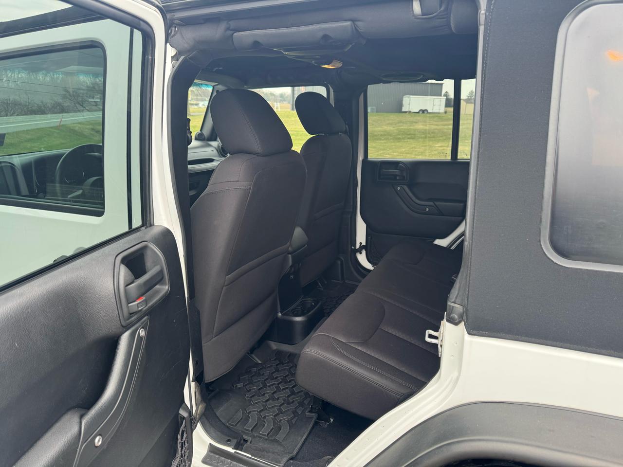 Jeep Wrangler Unlimited 4WD 4dr Sport 2014