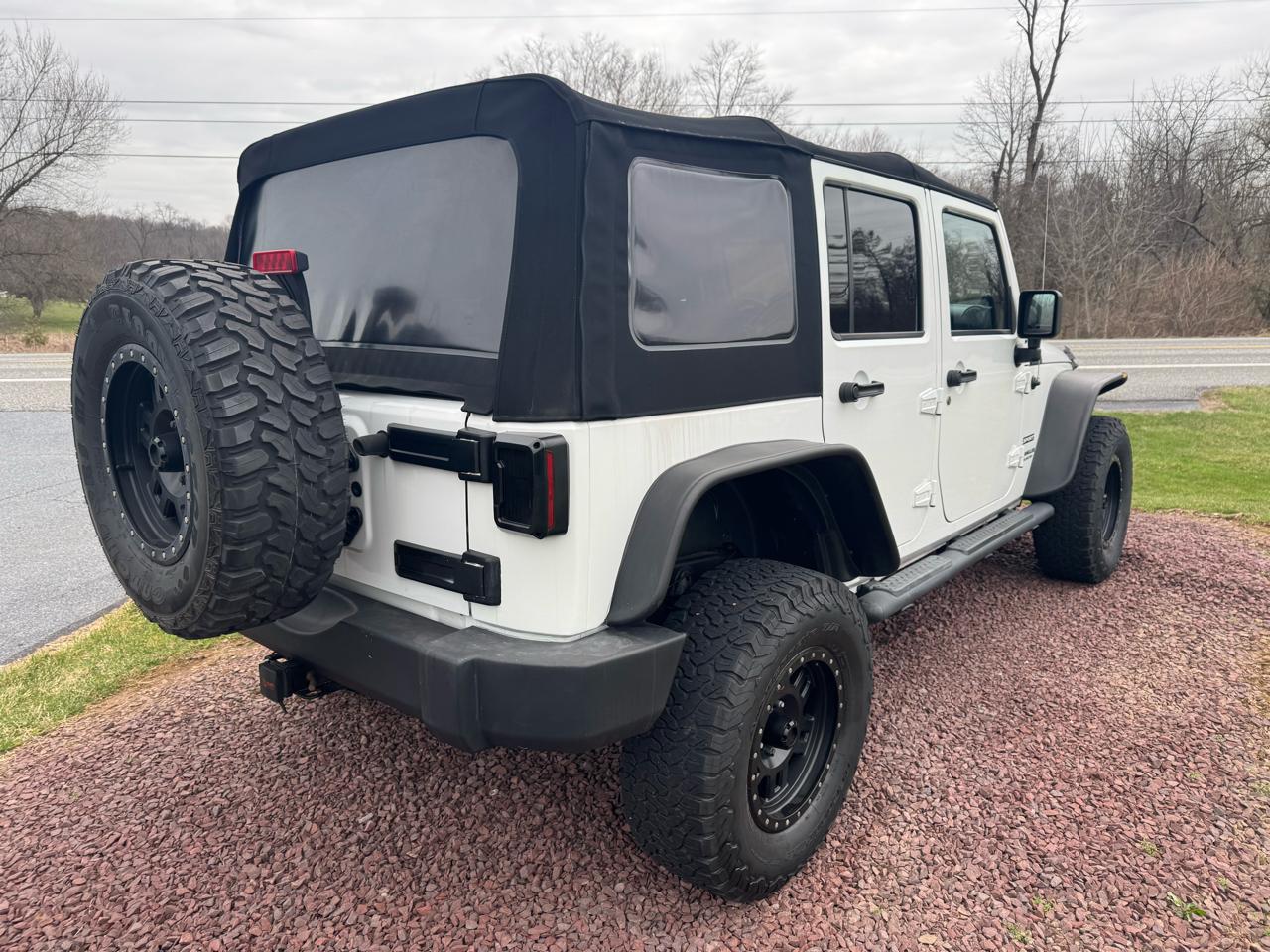 Jeep Wrangler Unlimited 4WD 4dr Sport 2014