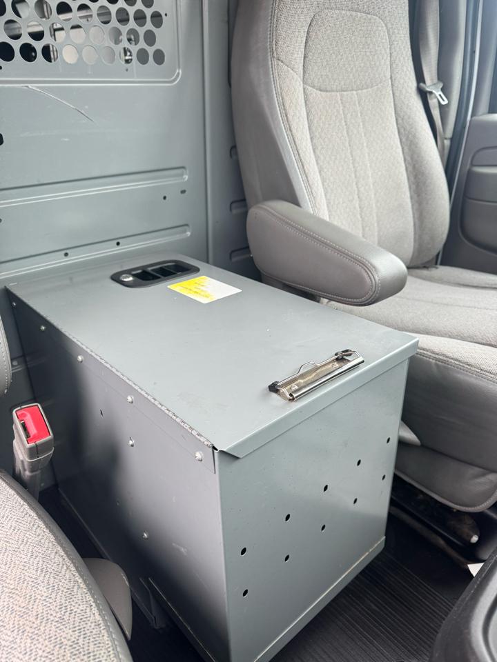 Chevrolet Express Cargo Van RWD 2500 135" 2015