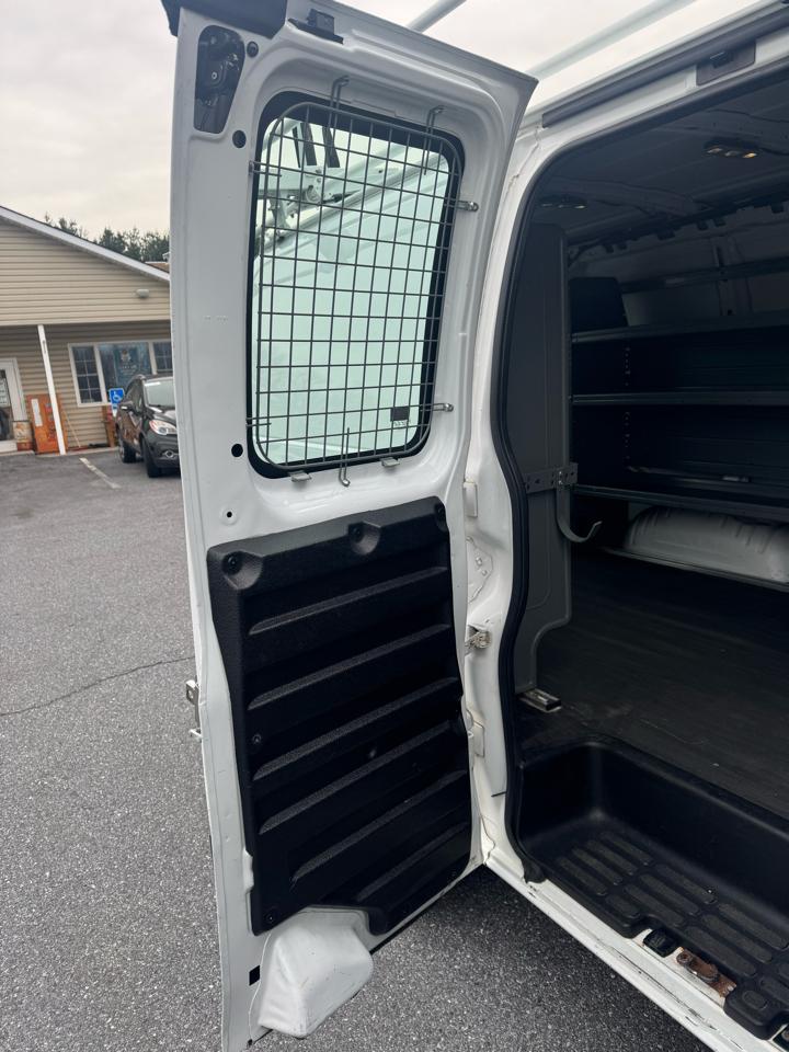 Chevrolet Express Cargo Van RWD 2500 135" 2015