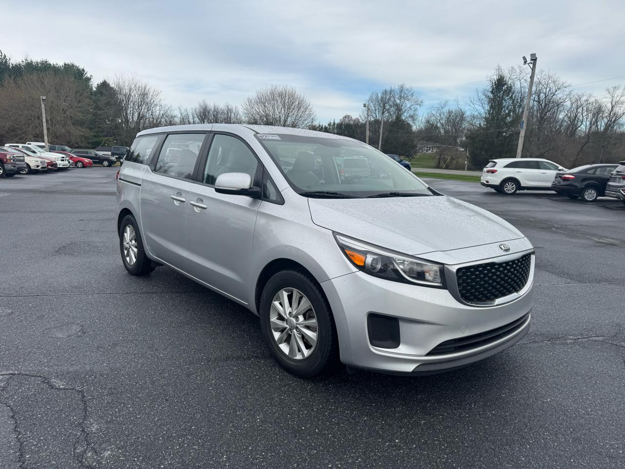 Kia Sedona L FWD 2017
