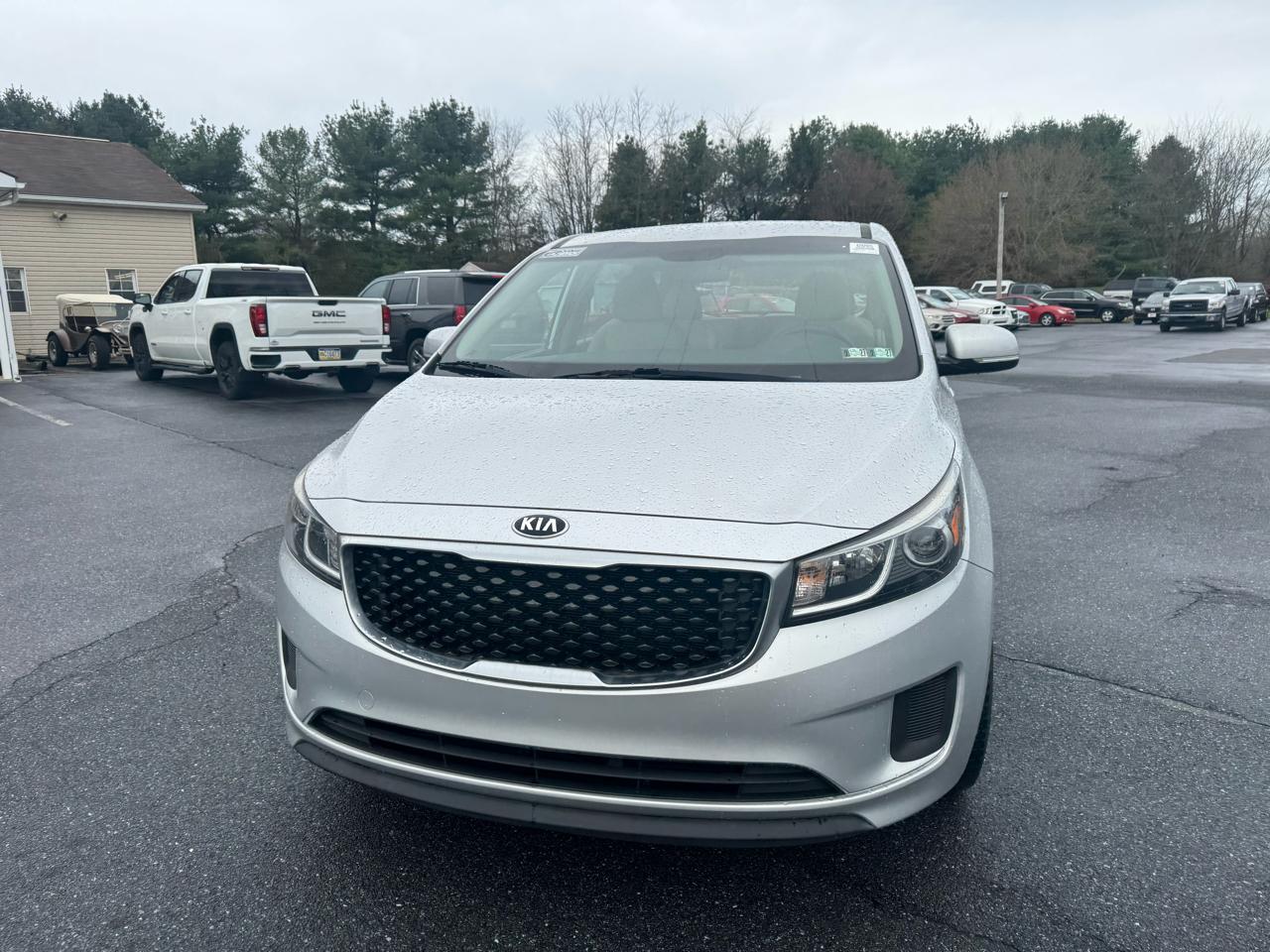 Kia Sedona L FWD 2017