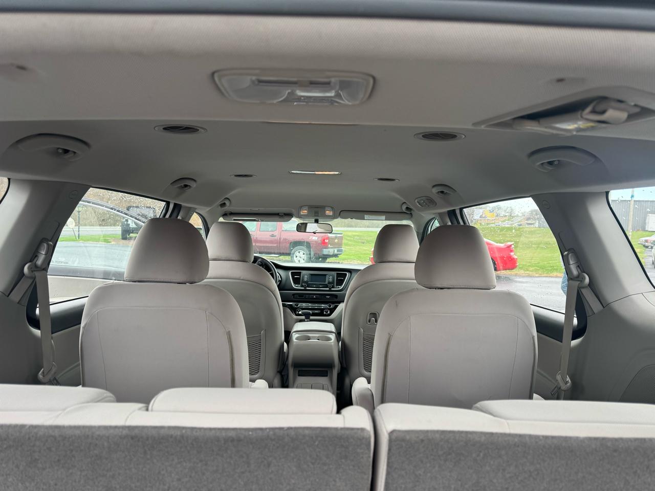 Kia Sedona L FWD 2017