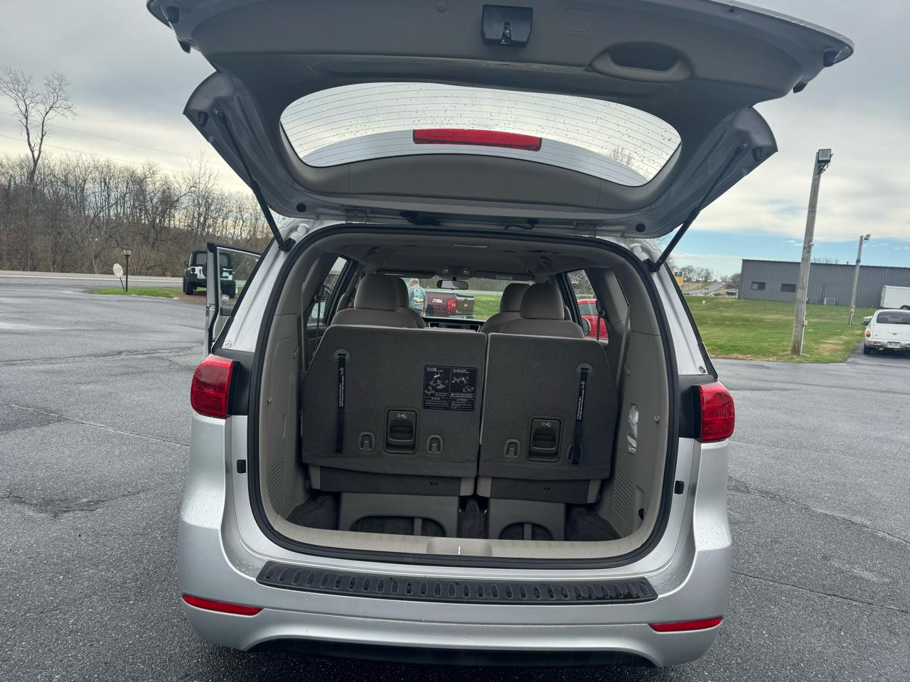 Kia Sedona L FWD 2017