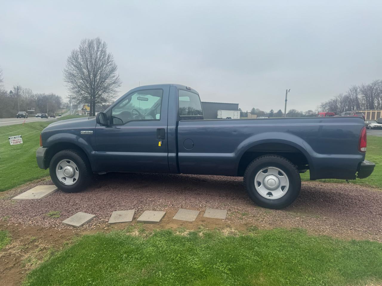 Ford Super Duty F-250 Reg Cab 137" XLT 2006