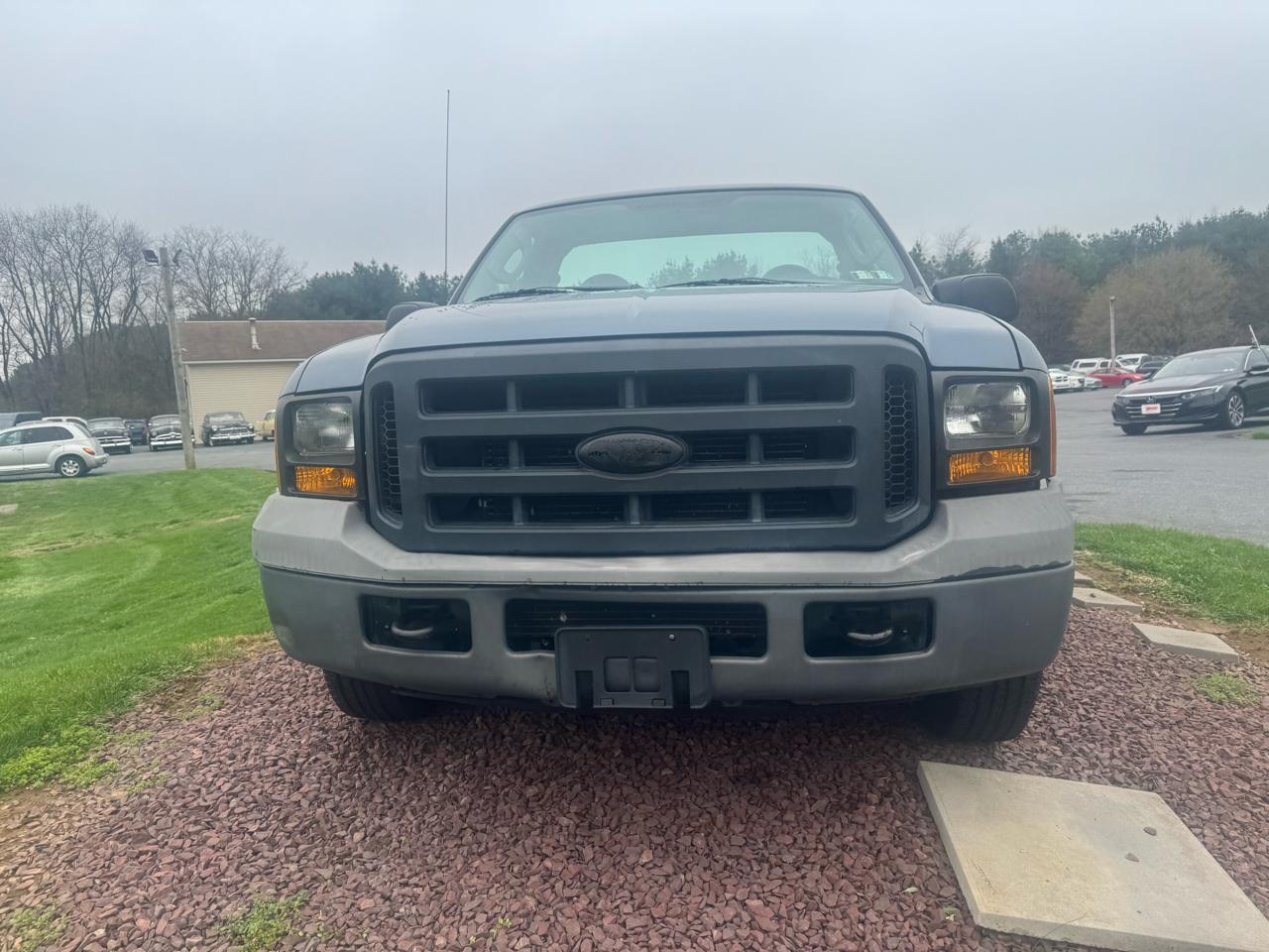 Ford Super Duty F-250 Reg Cab 137" XLT 2006