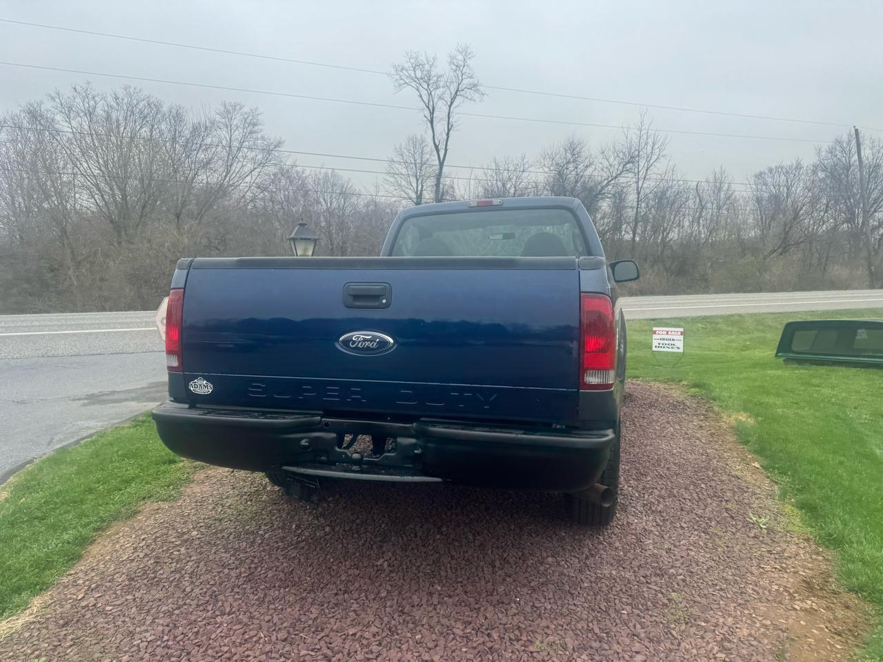 Ford Super Duty F-250 Reg Cab 137" XLT 2006