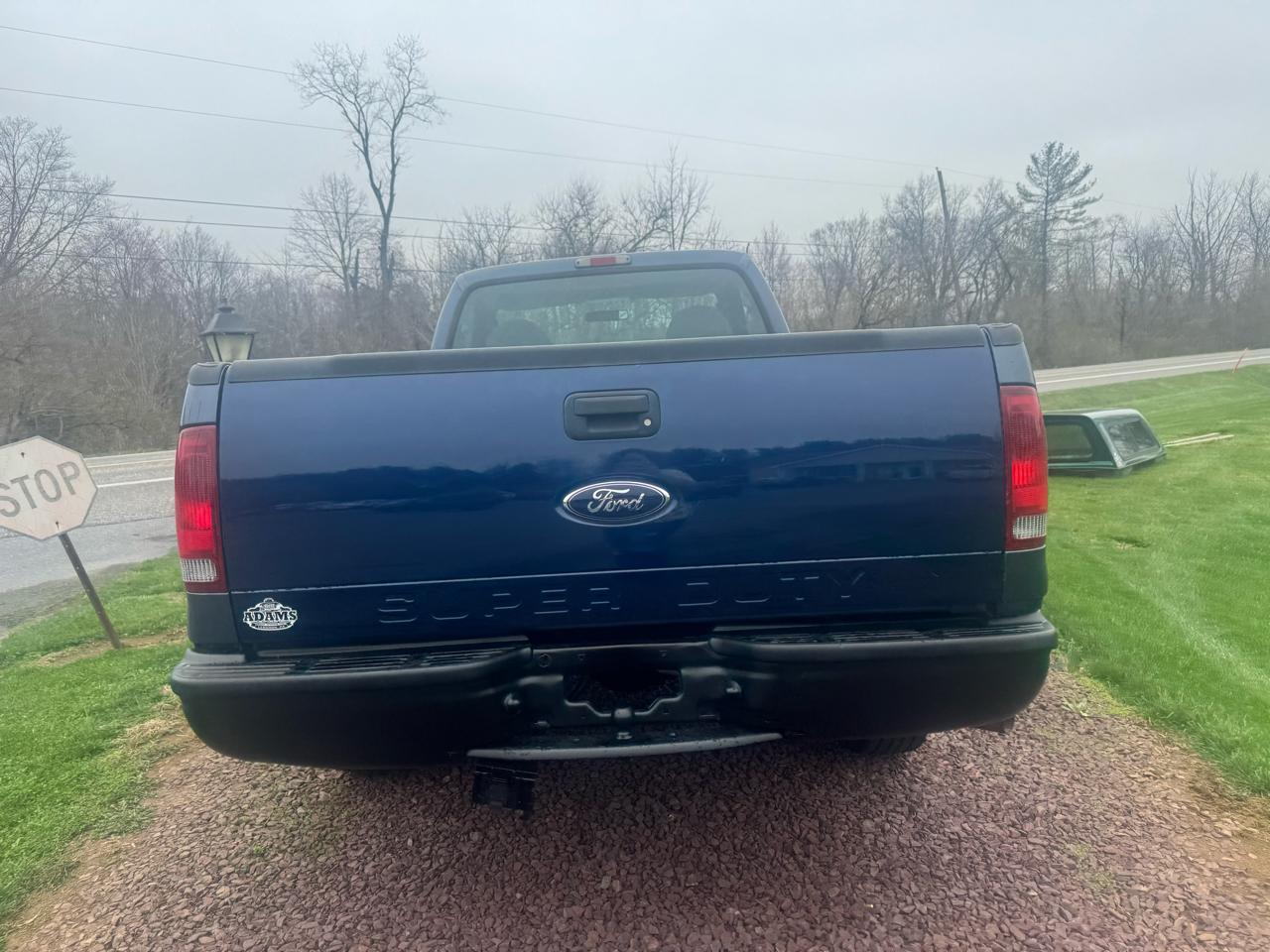 Ford Super Duty F-250 Reg Cab 137" XLT 2006