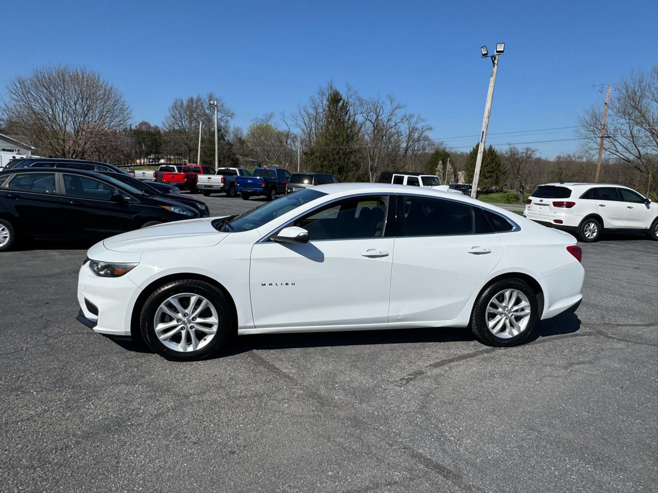 Chevrolet Malibu 4dr Sdn LT w/1LT 2017