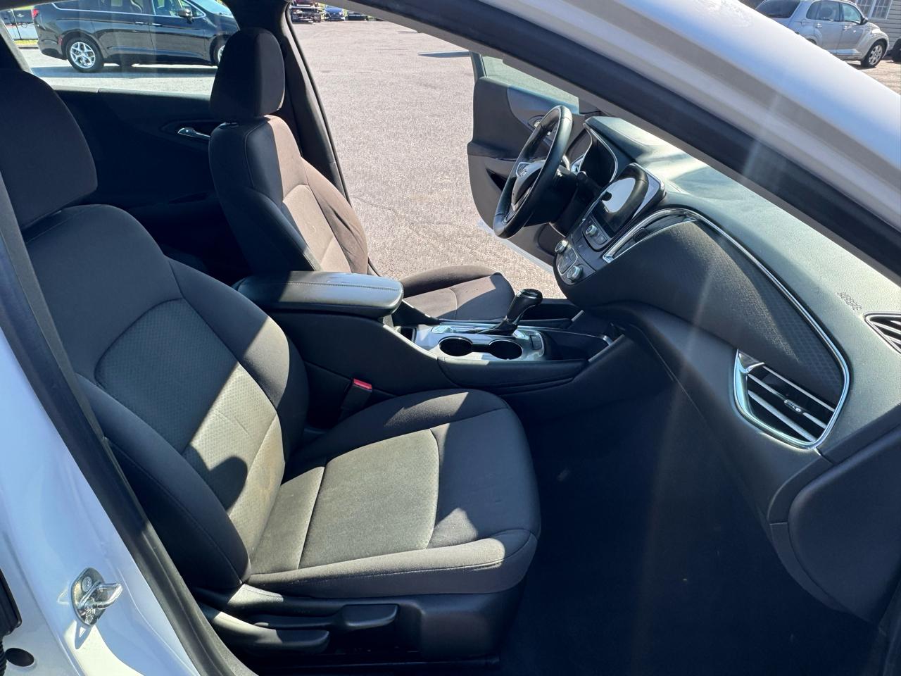 Chevrolet Malibu 4dr Sdn LT w/1LT 2017