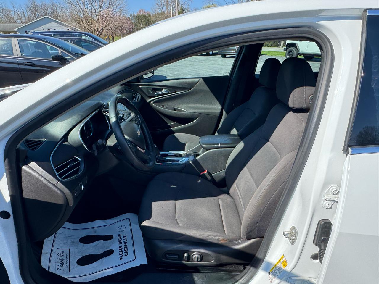 Chevrolet Malibu 4dr Sdn LT w/1LT 2017
